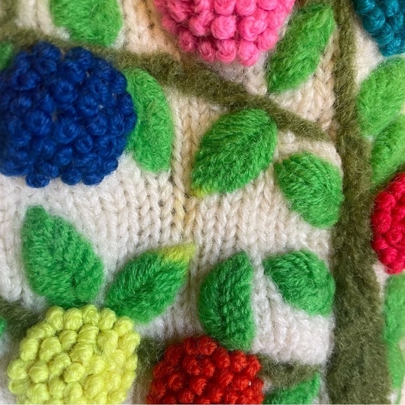 Sears Vintage 60s 70s Wool Sweater with Embroidery, zip neck, - Picture 4 of 6